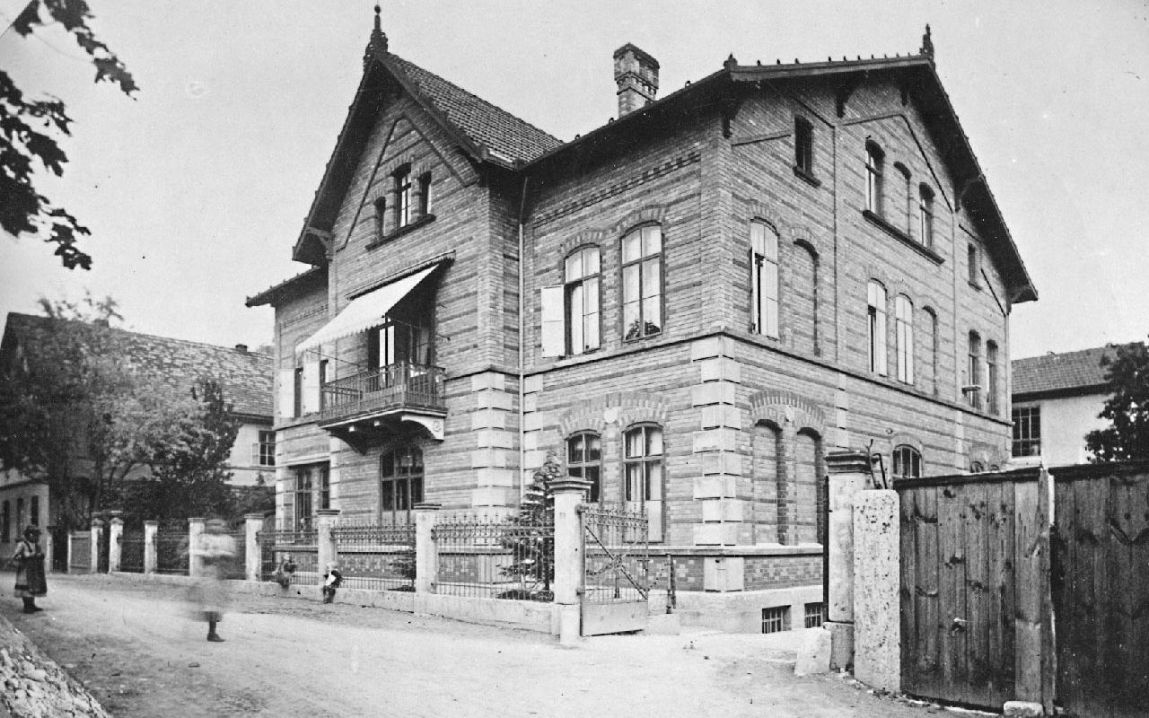 Wohnsitz von Carl Zeiss und erstes Fabrikgebäude auf dem Gelände des späteren Hauptwerks.