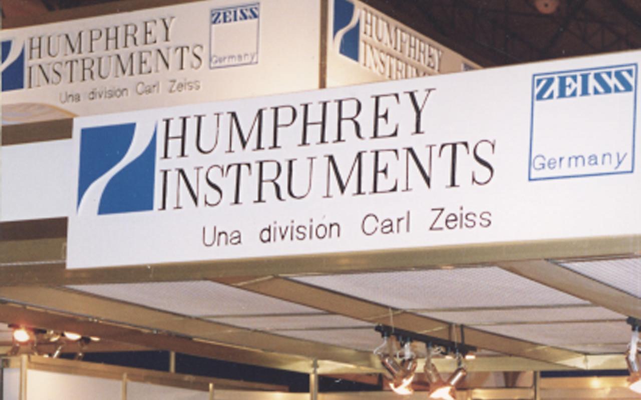 Gemeinsamer Messestand von Humphrey Instruments und ZEISS