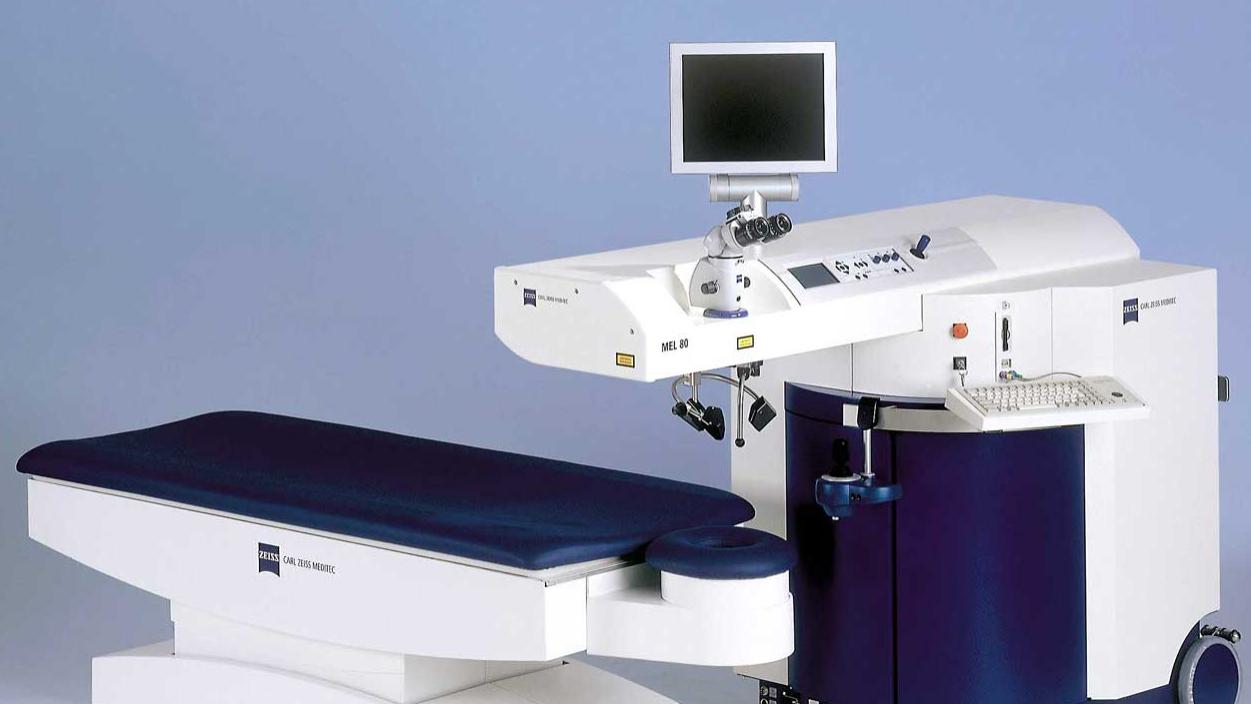 MEL 80 Laser für die refraktive Hornhautchirurgie.