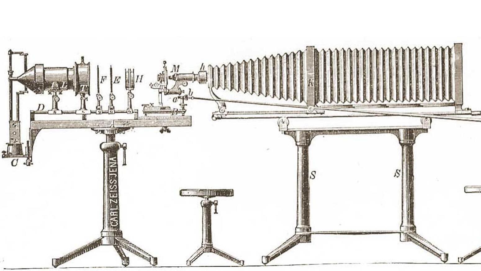 Leistungsfähige mikrofotografische Einrichtung von Roderich Zeiss (1850-1919). 