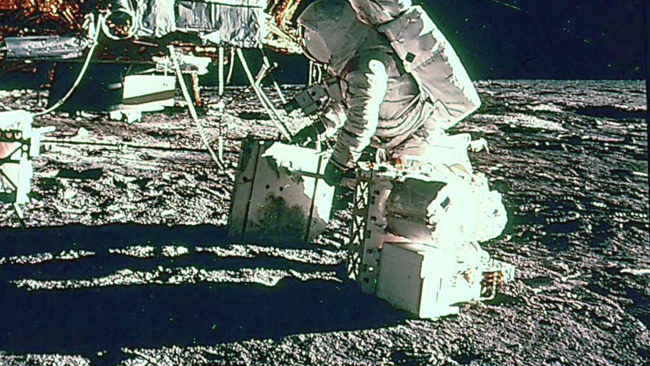 Fotografien während der ersten Mondlandung wurden mit Zeiss-Objektiven angefertigt.