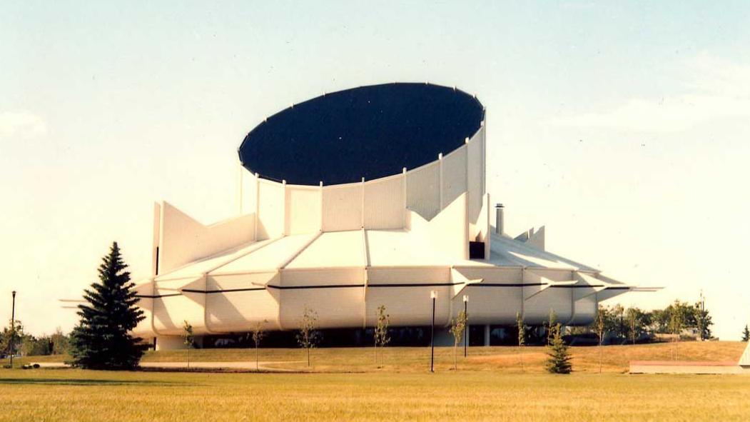  Großplanetarium COSMORAMA mit Computersteuerung.