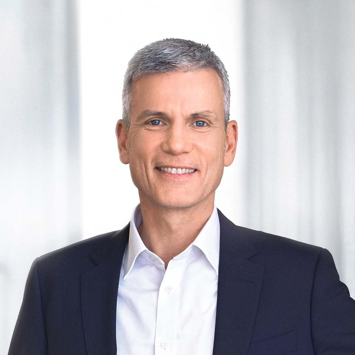 Porträt von Andreas Pecher, Vorsitzender des Vorstands der ZEISS Gruppe