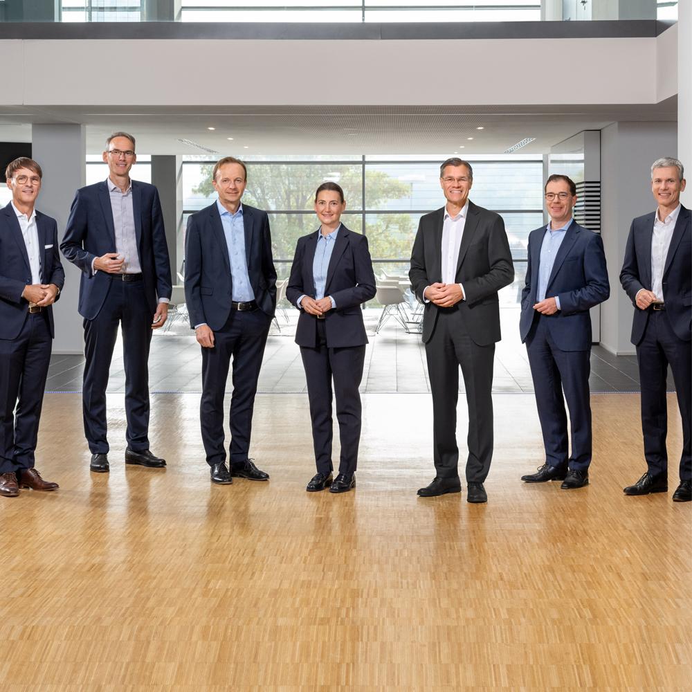 Management & Gremien