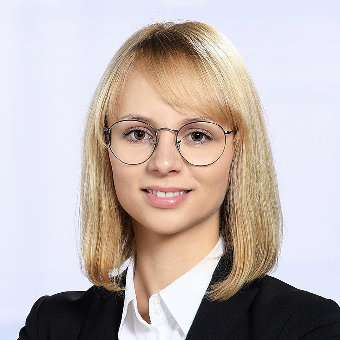 Porträt zeigt Maria Conrad