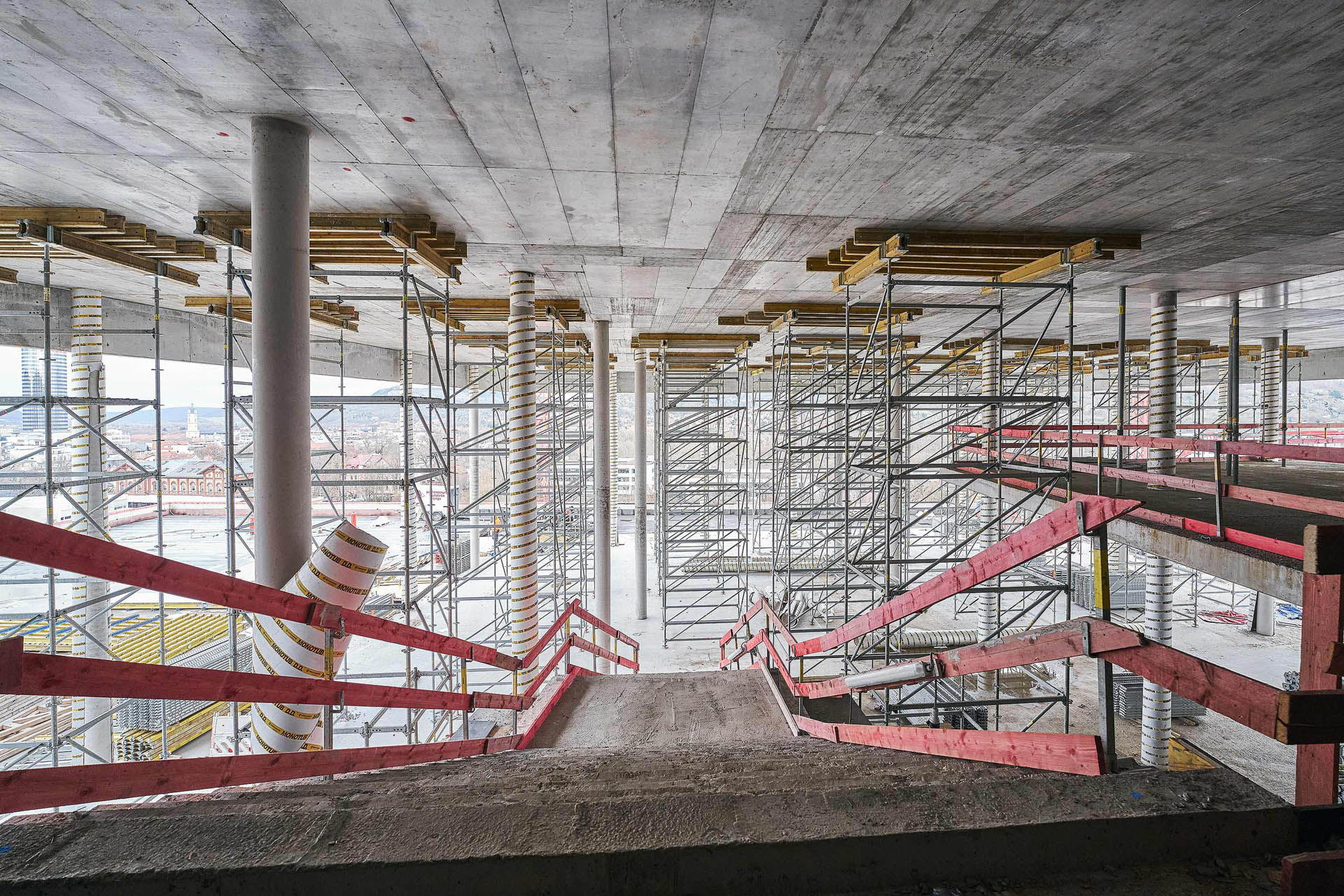 Fortschritt des Rohbaus macht zukünftige Räume sichtbar 