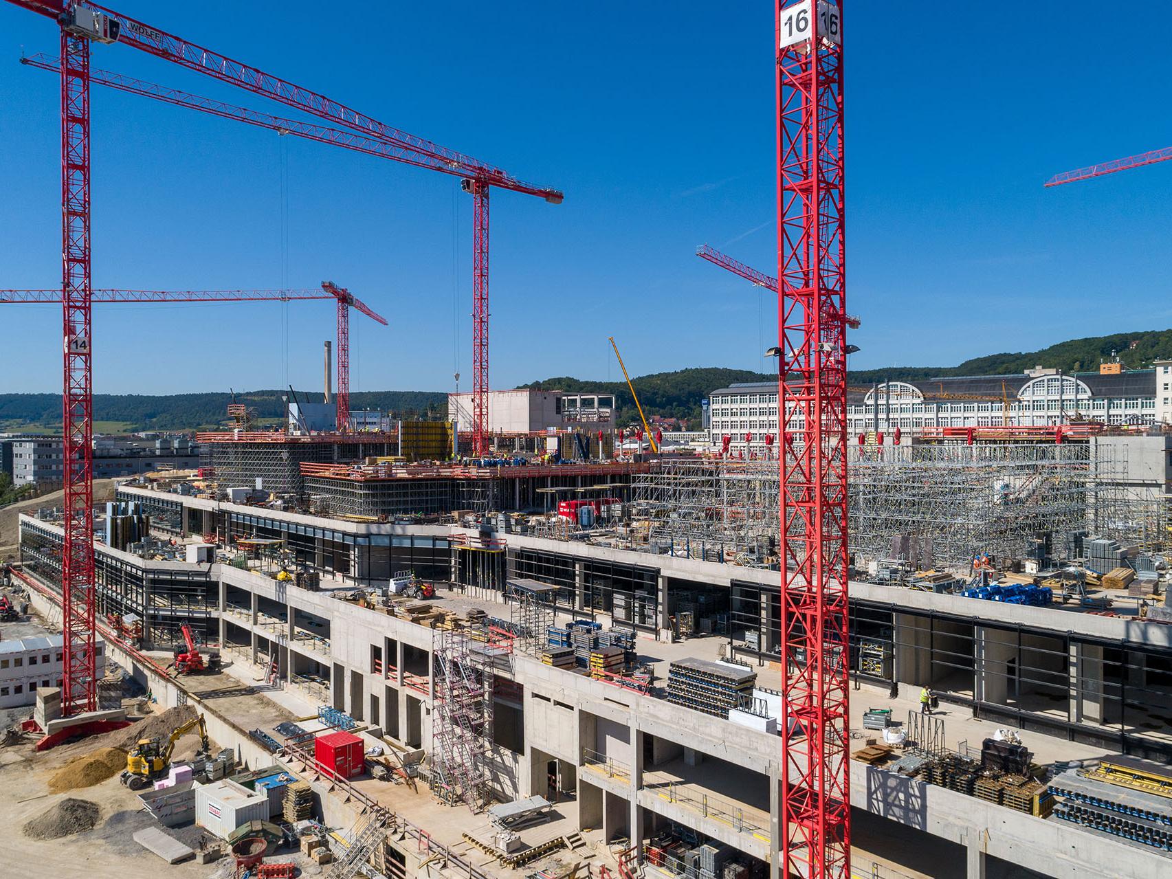 Perspektive vom Westbahnhof aus Richtung SCHOTT über das Areal zeigt die Konturen der aufgehenden Gebäudeteile
