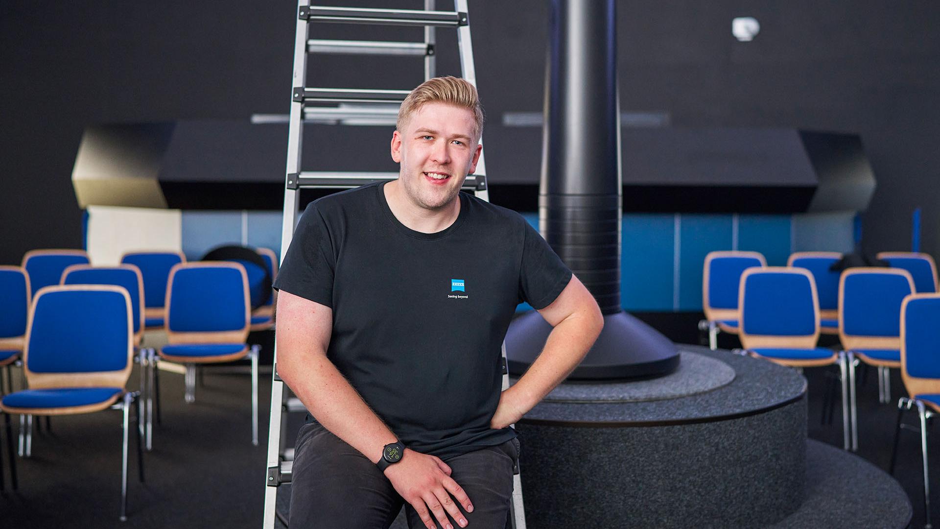 Kevin Vonderlind, Servicetechniker bei ZEISS Planetarien