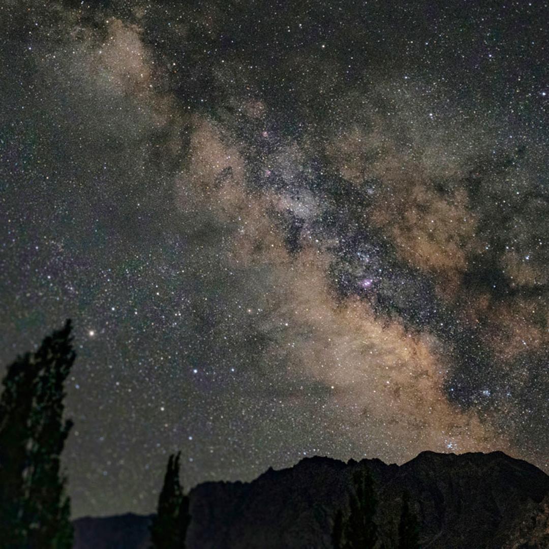 Die Astrophysikerin Dr. Suzanna Randall erforscht das Weltall und beschäftigt sich mit der Evolution von Sternen.