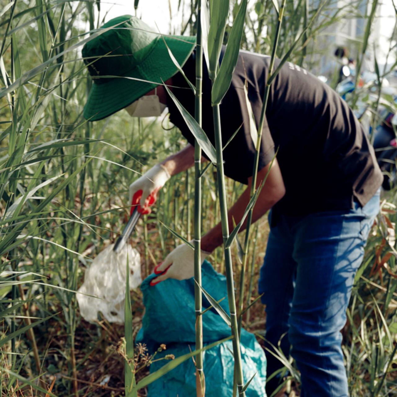ZEISS Mitarbeitende in Vietnam (Ho Chi Mingh & Hanoi) sammeln Müll am Earth Day