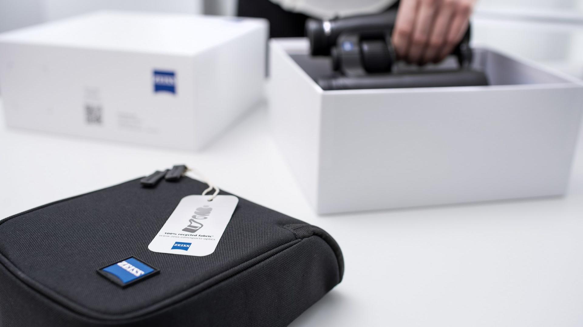 ZEISS Fernglastasche aus recycelten Materialien