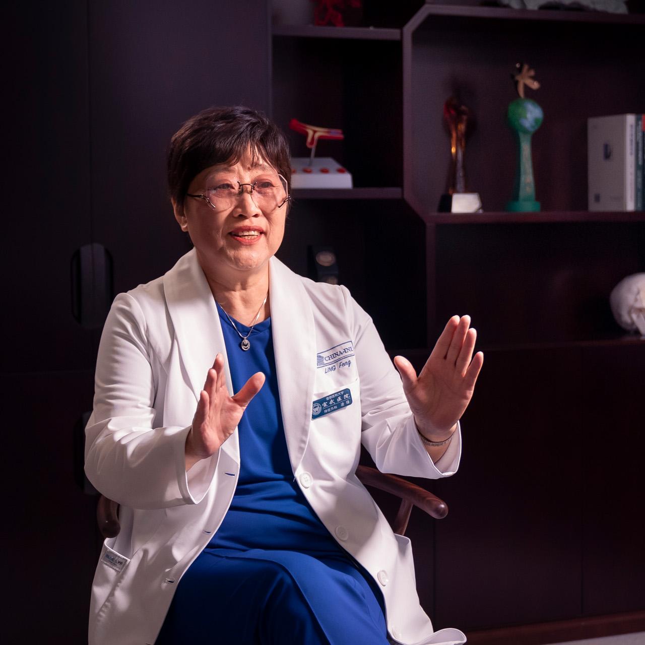 Prof. Dr. Ling Feng, Neurochirurgin und stellvertretende Direktorin des China-INI in Peking