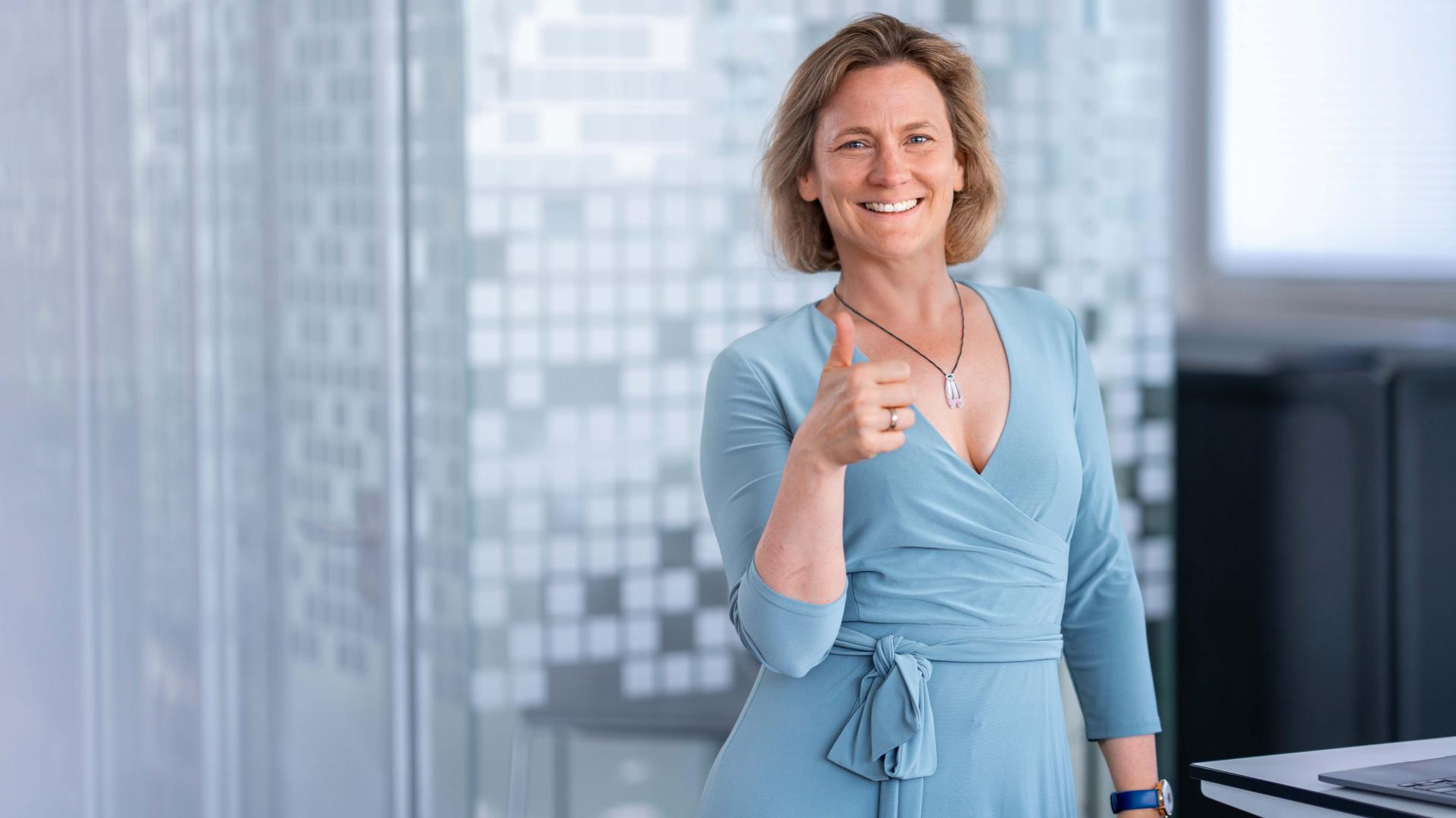 Lydia Nemec löst Probleme mit der Hilfe von Daten und künstlicher Intelligenz.