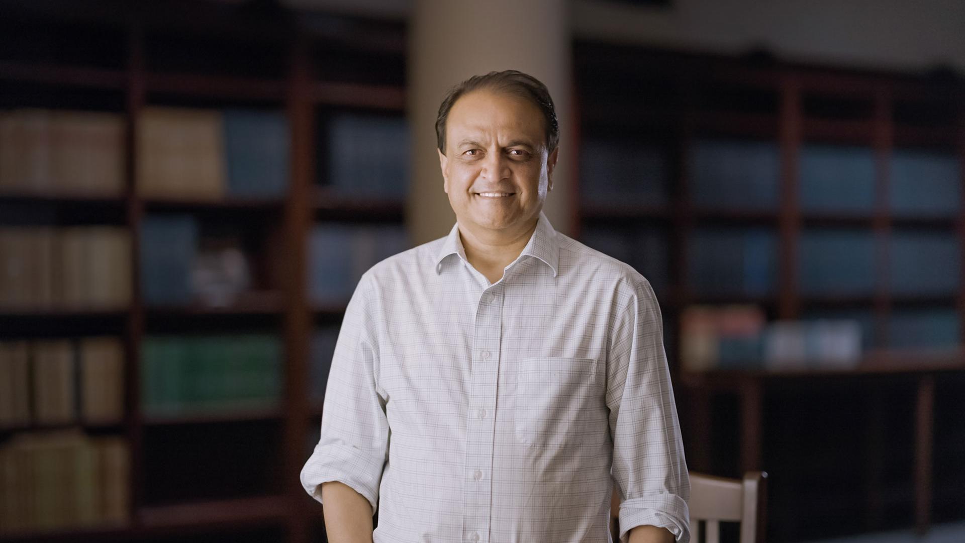 Interview mit Nipam Patel, Ph.D., Entwicklungsbiologe und Direktor des Marine Biological Laboratory der University of Chicago.