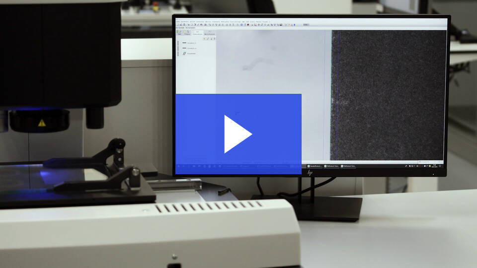 Inspektion von geschnittenen Elektroden mit ZEISS O-INSPECT 