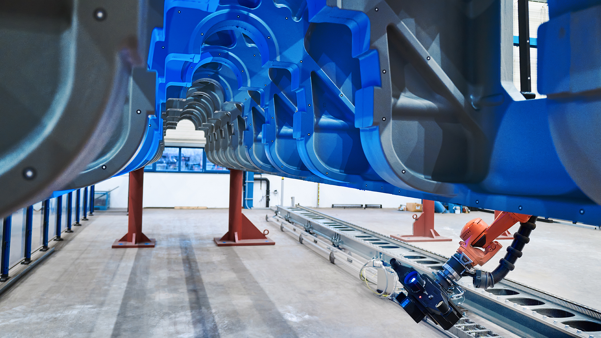 ZEISS ATOS LRX erfasst große Bauteile effizient und generiert vollflächige Daten.