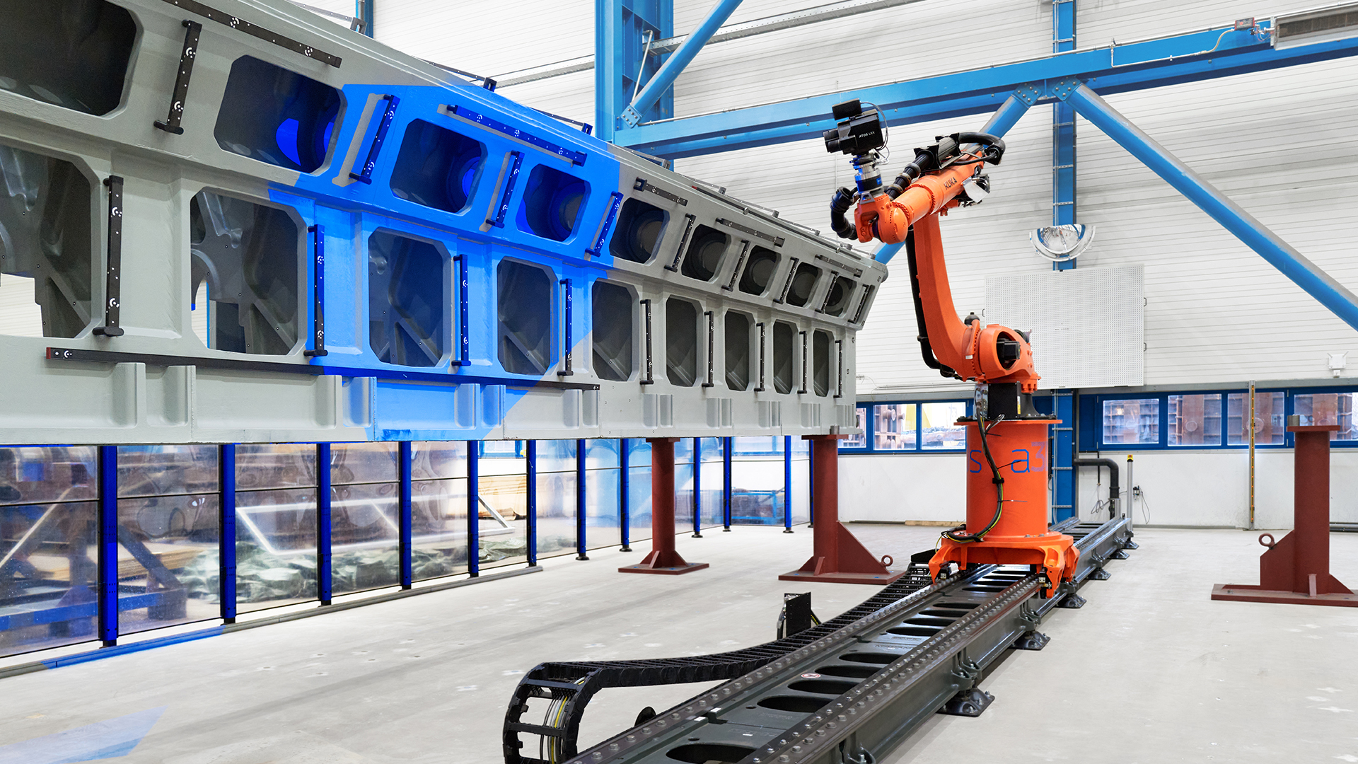 Einsatz des ZEISS ATOS LRX in der automatisierten Projektmesszelle.