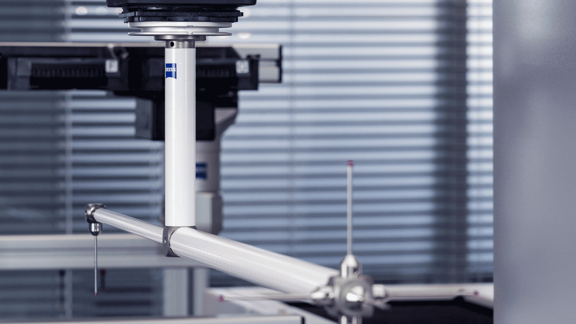 ZEISS REACH CFX 5