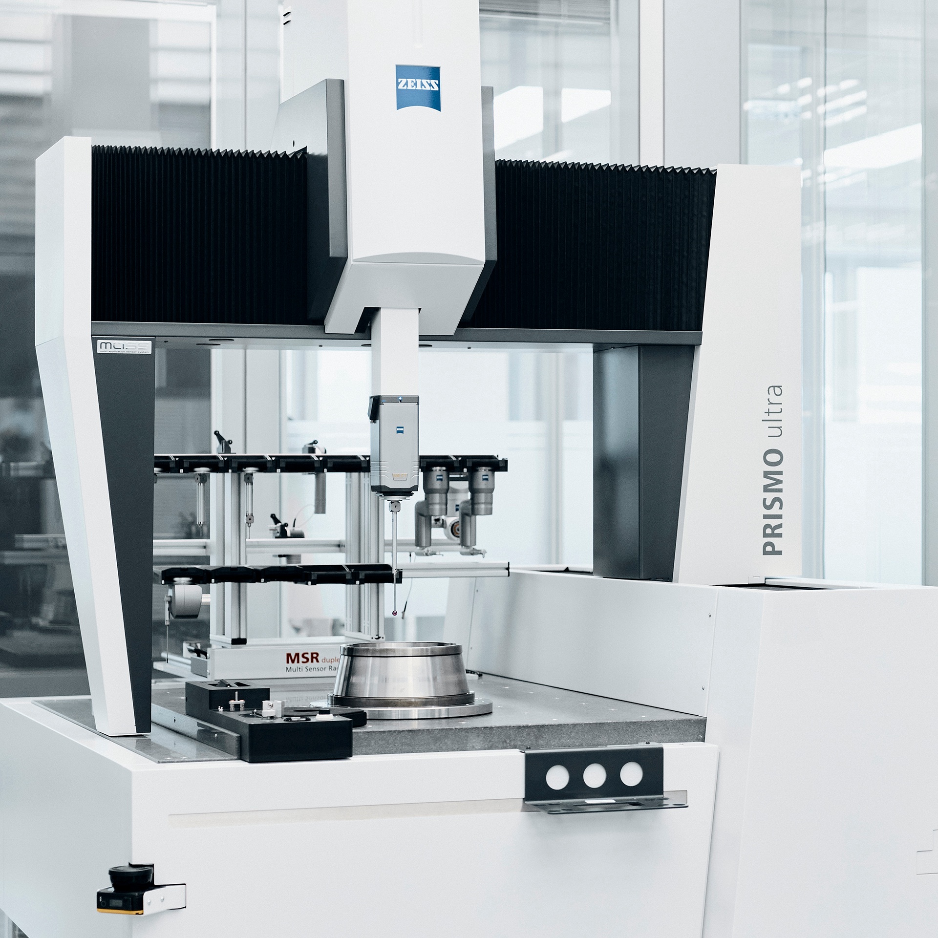 ZEISS PRISMO ultra​