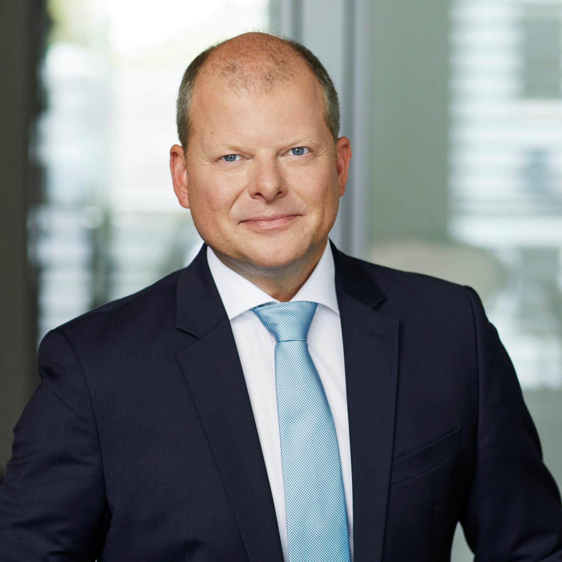 RA Henning Goebel