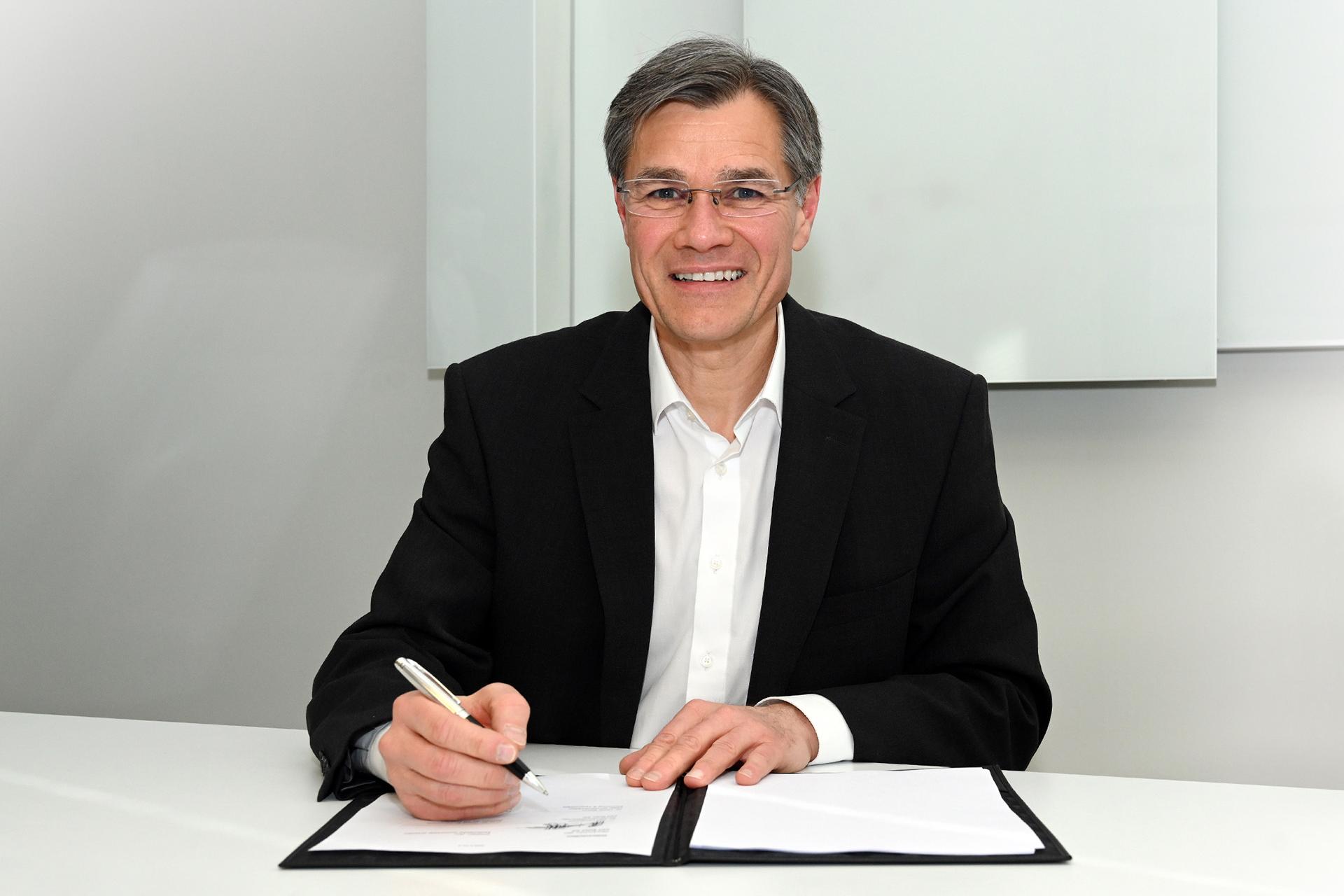 Dr. Karl Lamprecht, Vorstandsvorsitzender der ZEISS Gruppe