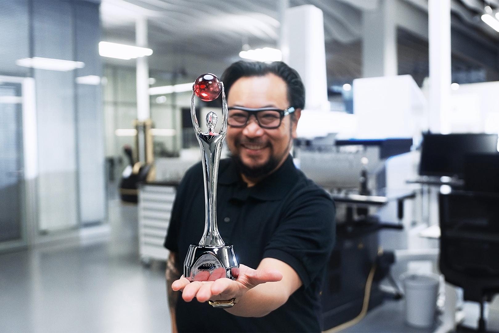 Der globale ZEISS #measuringhero Award startet in die zweite Runde und gesucht werden erneut die Helden der Messtechnik