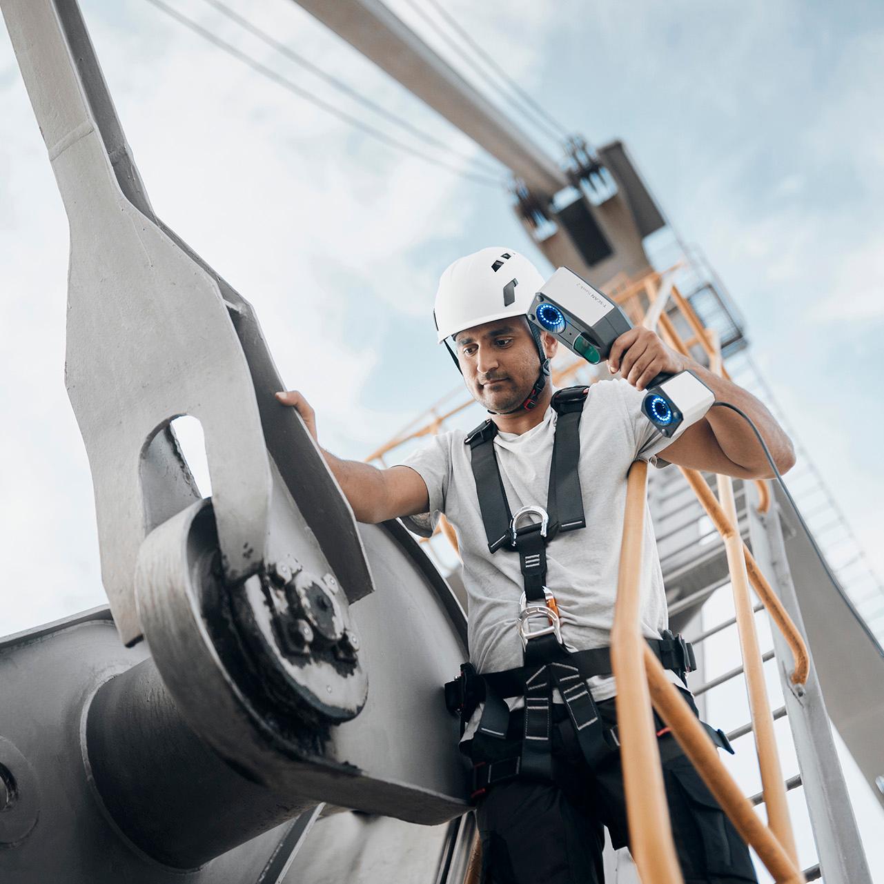 A tool which isn't afraid of heights and harsch environments: ZEISS T_SCAN hawk 2