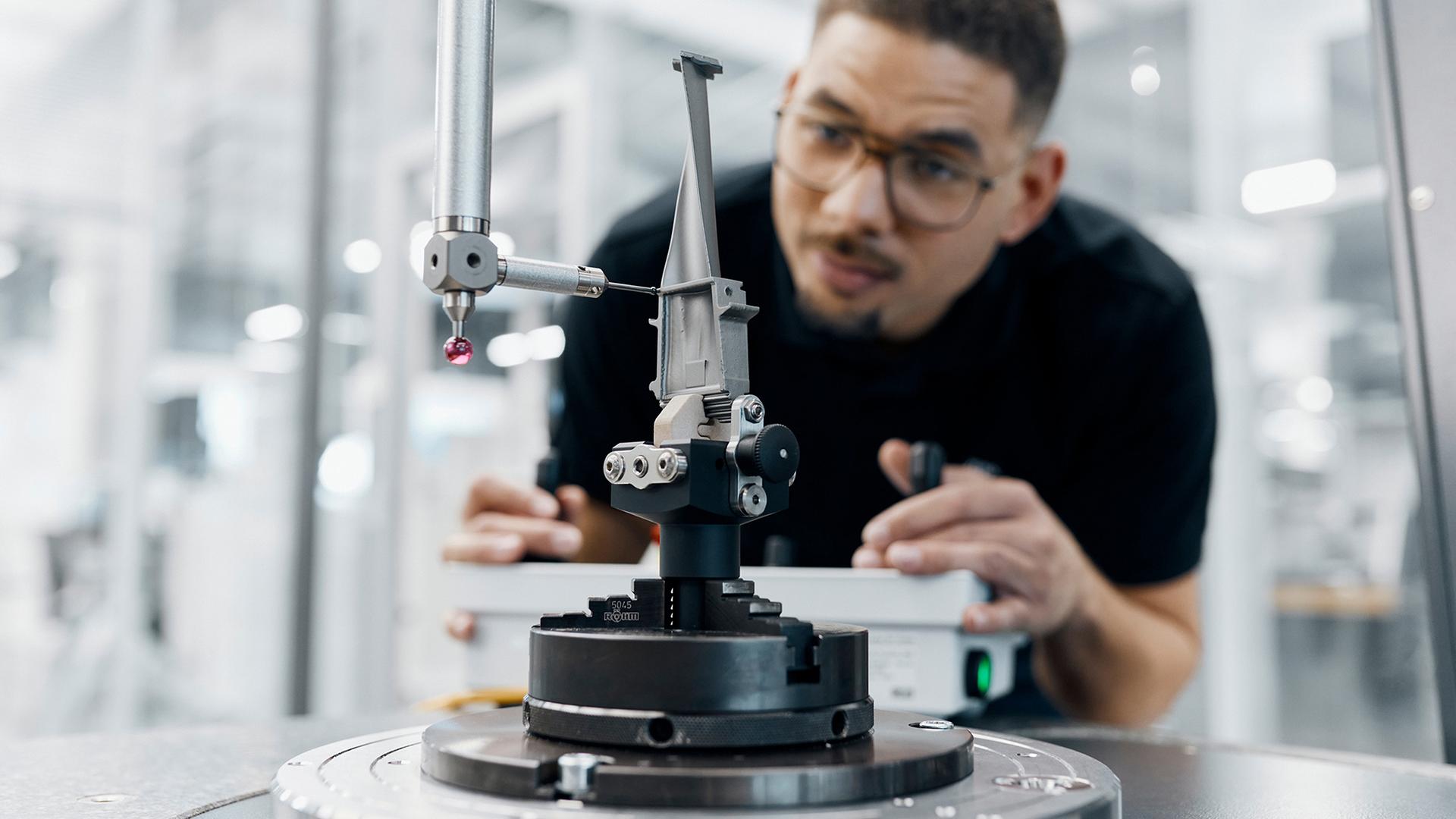 New generation of the ZEISS PRISMO family offers maximum precision and efficiency