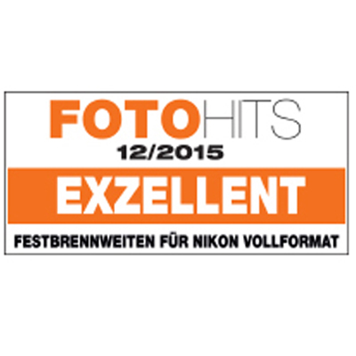 Award badge from FOTOHITS magazine (issue 12/2015) rating ZEISS prime lenses for Nikon full-frame as "EXZELLENT" (excellent).