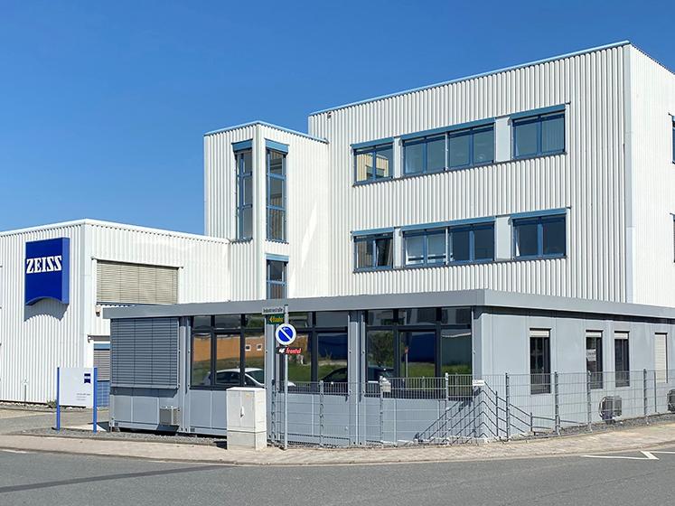 Gebäude am Standort der ZEISS SMT in Rossdorf