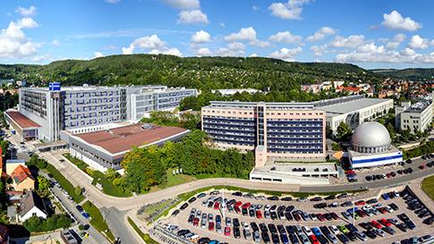 Blick auf den neuen und modernen HighTech-Standort in Jena der ZEISS SMT