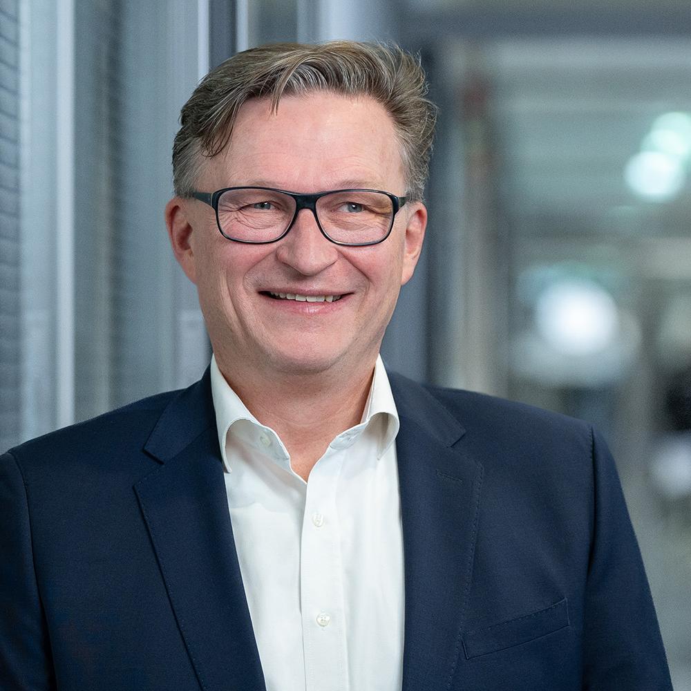 Porträt von Dr. Frank Rohmund als President ZEISS Semiconductor Manufacturing Optics in Oberkochen 