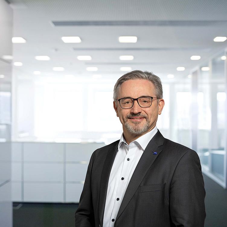 Portrait von Dr. Thomas Stammler als Chief Technology Officer der ZEISS SMT