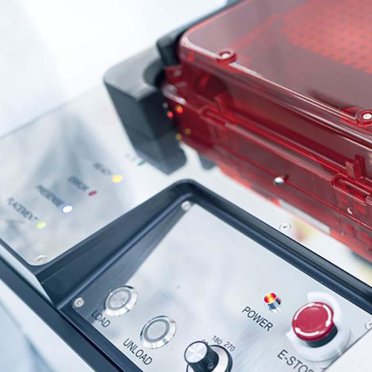 Bedienfeld eines ZEISS Qualifizierungstools mit einer Photomaske
