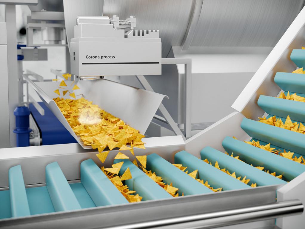 Corona® process über Förderband in einer Tortilla-Chips-Fabrik