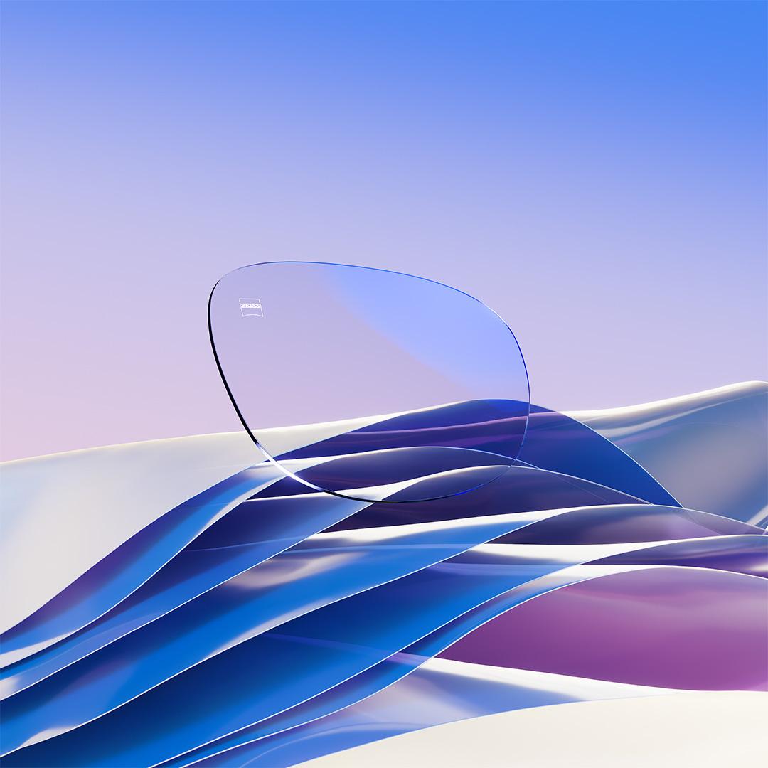 Bild von ZEISS DuraVision Platinum UV mit einem bläulichen Restreflex.