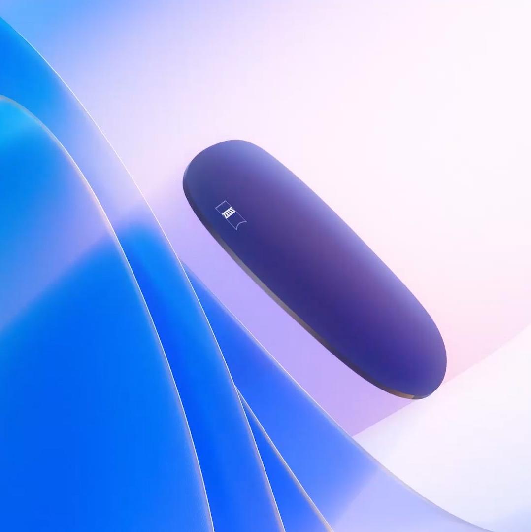 3D-CGI-Illustration eines getönten Brillenglases, das sich in Richtung einer Lichtquelle bewegt und dabei effektiv schädliche UV-Strahlen blockiert.