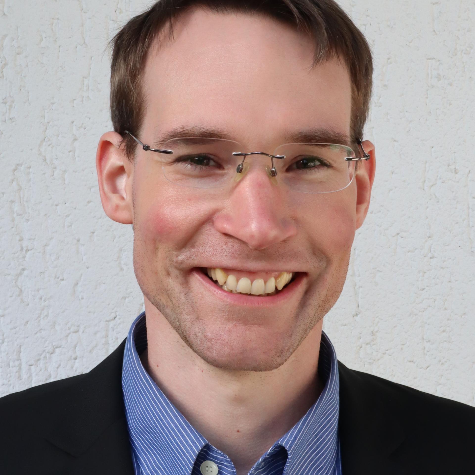 Porträt von Dr. Niklas Domdei