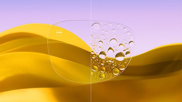 ZEISS CleanGuard Technologie, die wasserabweisend wirkt