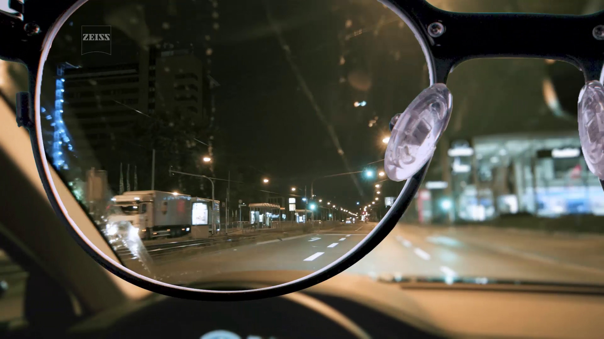So entwickelt man Brillengläser fürs Autofahren