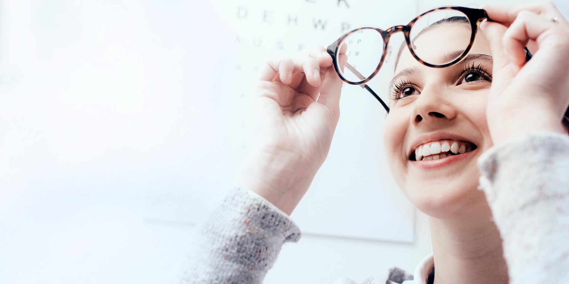 Alles, was Sie über Ihre neuen ZEISS Präzisions-Brillengläser wissen sollten