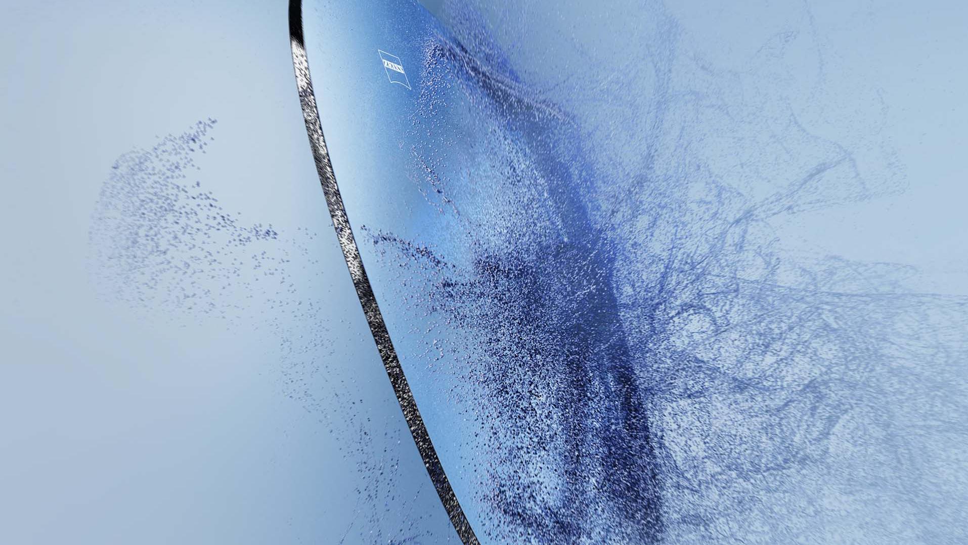 Ein Brillenglas mit ZEISS Logo 