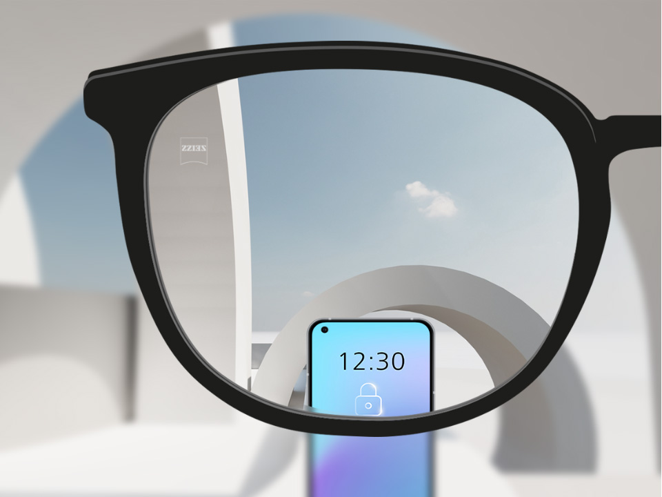 Schematische Darstellung der Sicht durch ein SmartLife Young Einstärkenglas auf entfernte Objekte und digitale Geräte. Die Sicht ist klar. 
