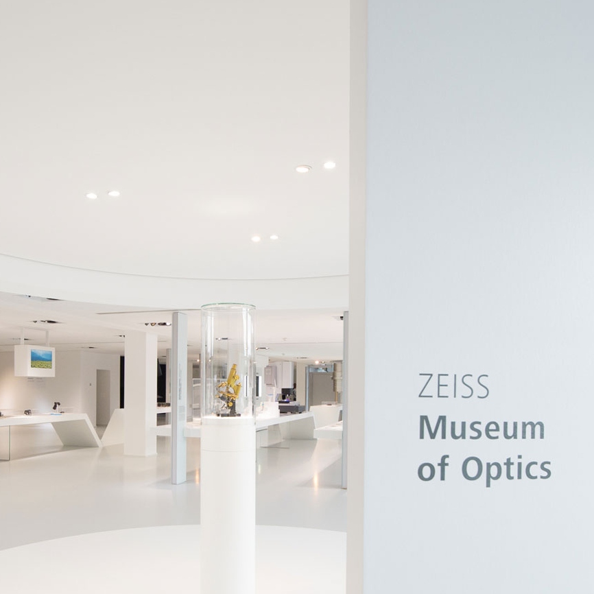 zeiss-museum-eingang-stich
