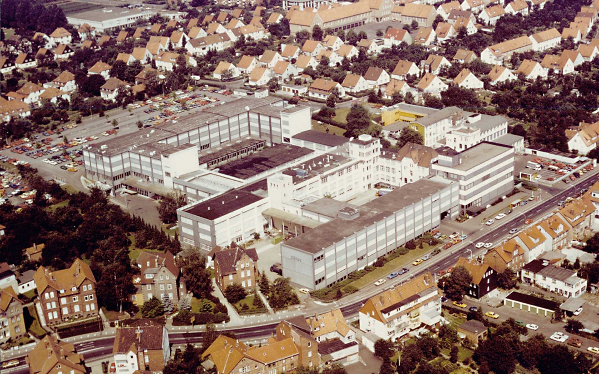 R. Winkel GmbH geht in der Carl-Zeiss-Stiftung auf.