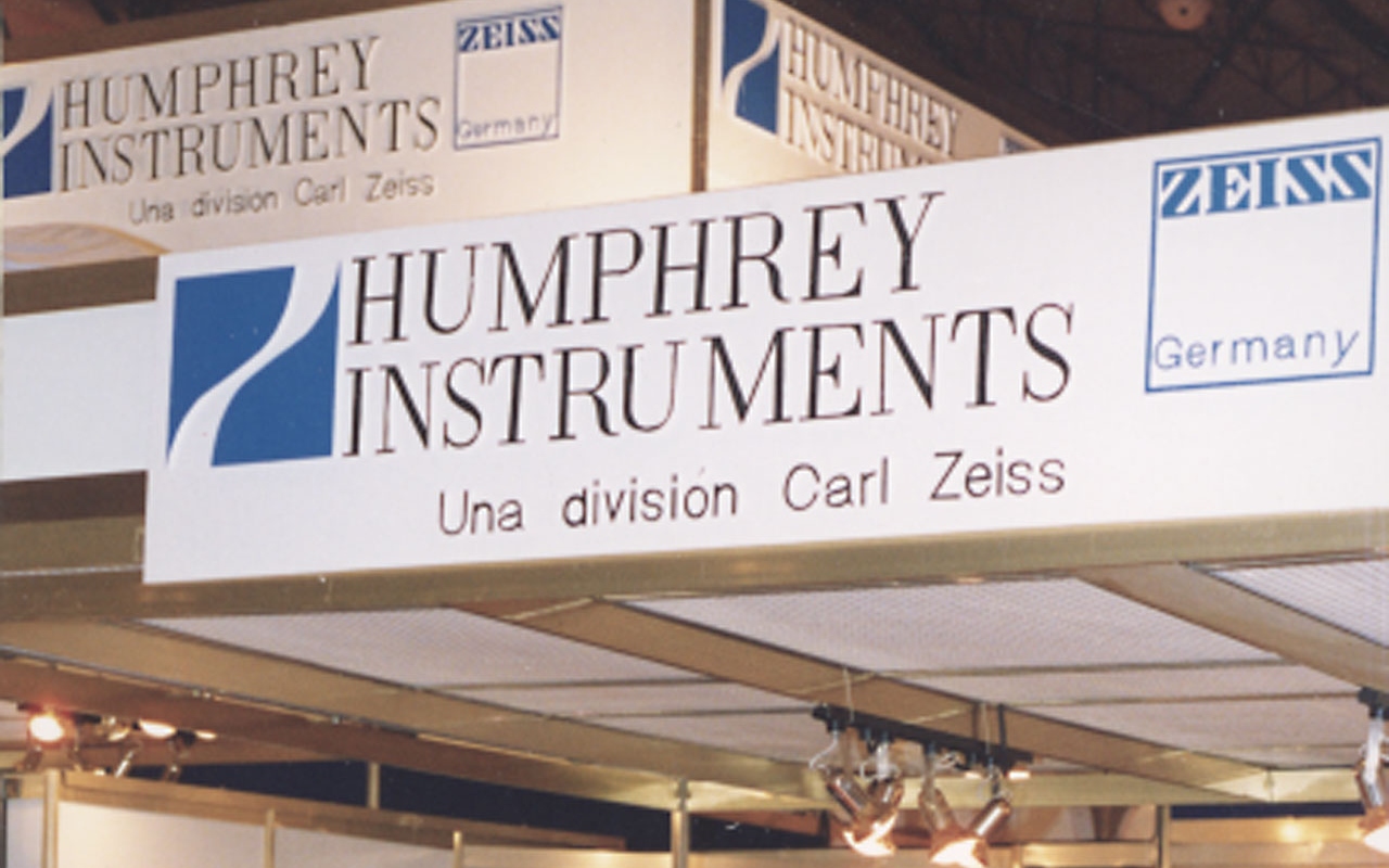 Gemeinsamer Messestand von Humphrey Instruments und ZEISS