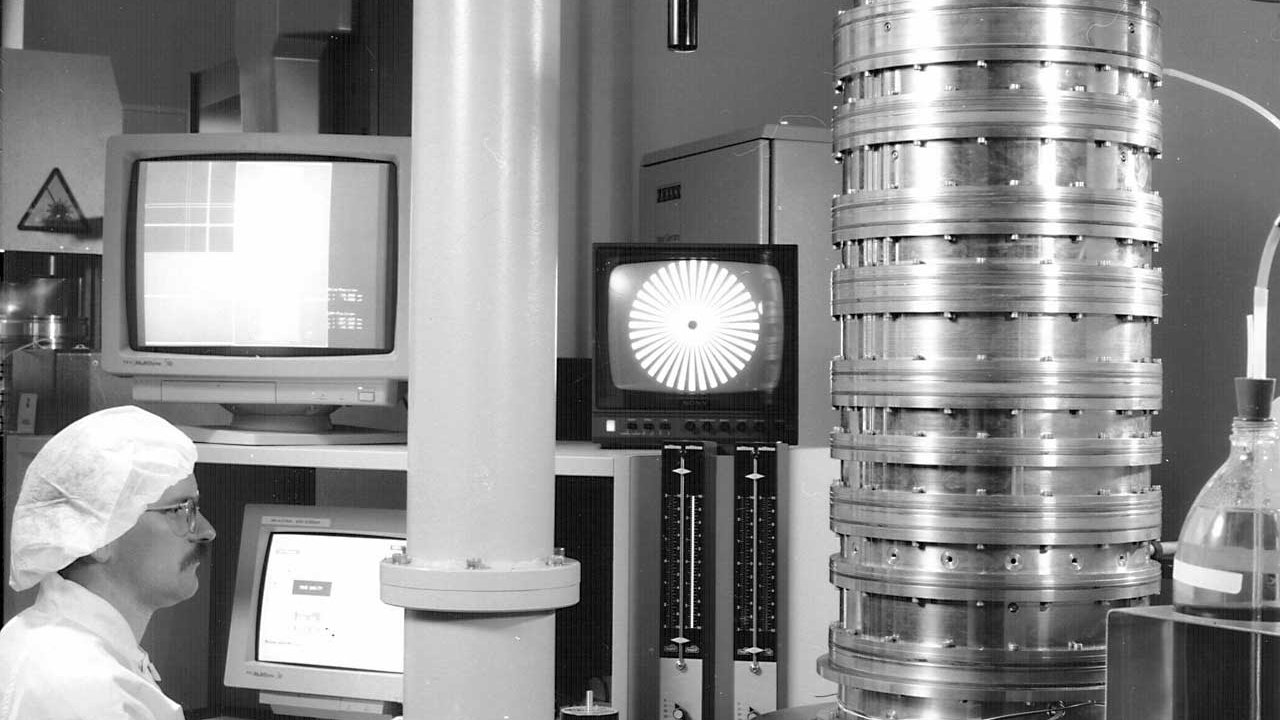 S-Planar 5/0,6 (Arbeitswellenlänge: 365 Nanometer)