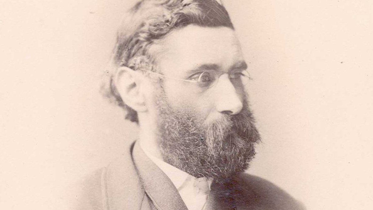 Ernst Abbes Forschungsergebnisse ermöglichen erstmals die Fertigung von gerechneten Mikroskop-Optiken.