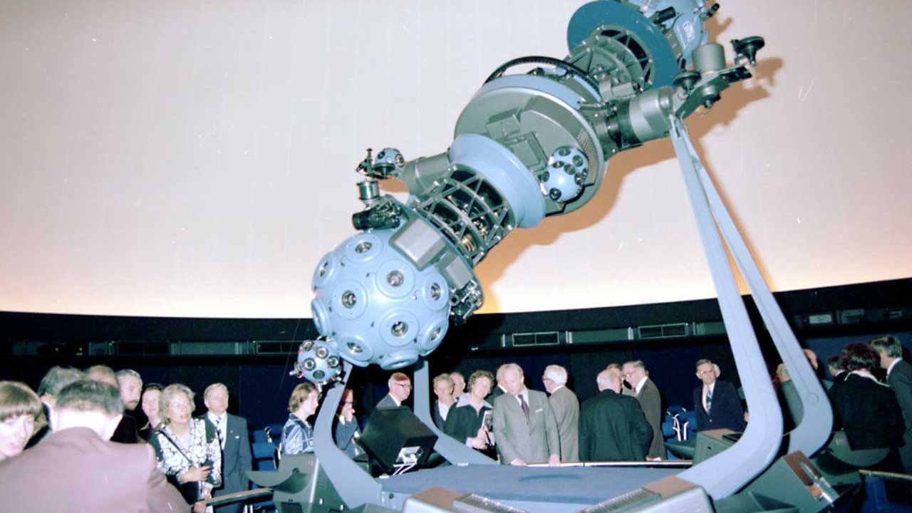 Großplanetarien mit Automatiksteuerung (Modell VI A).