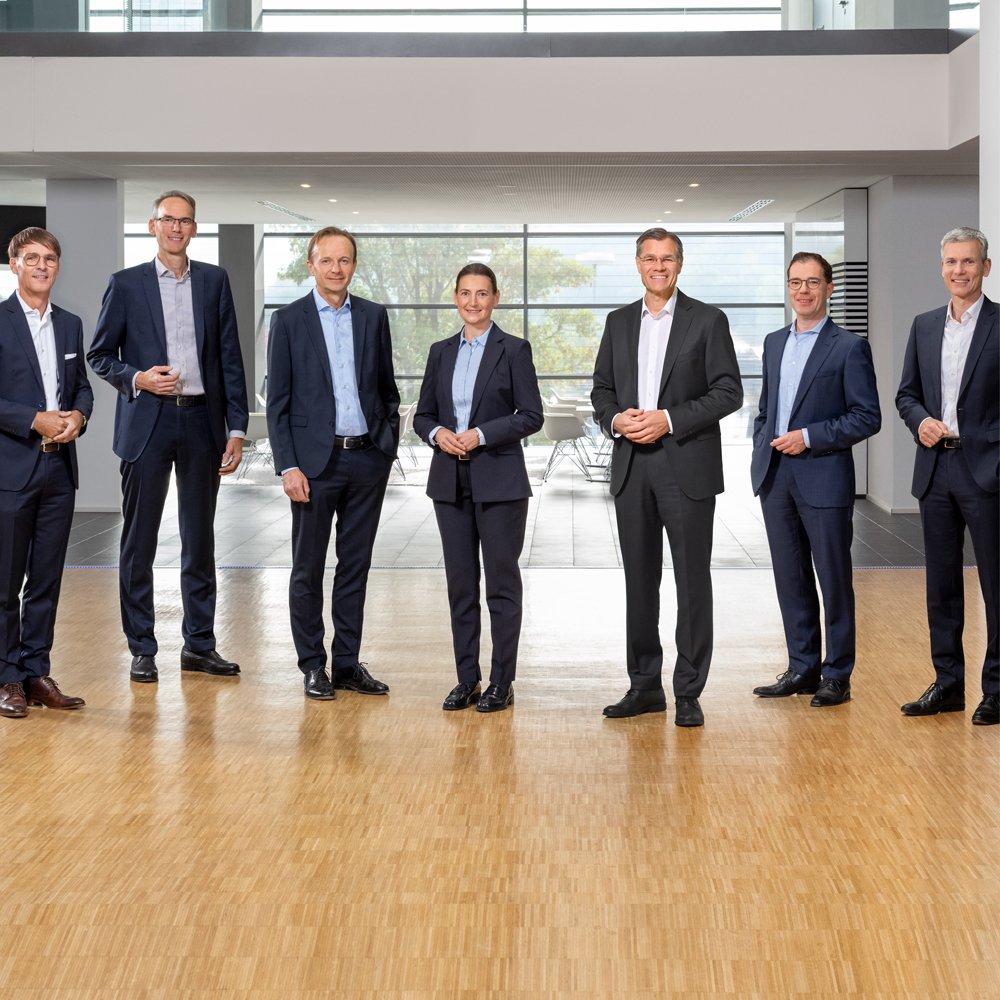 Management & Gremien
